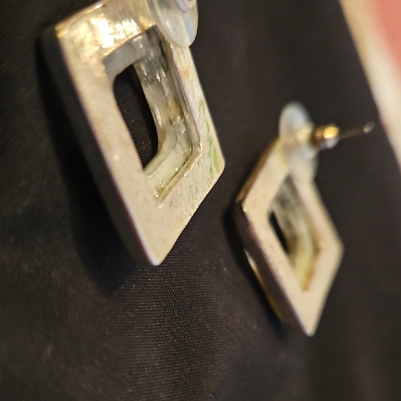 Silver Tone & White Enamel Earrings, Glittery, Excellent Condition! - Picture 7 of 8